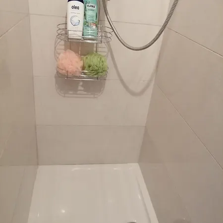 아파트 아나 자다르